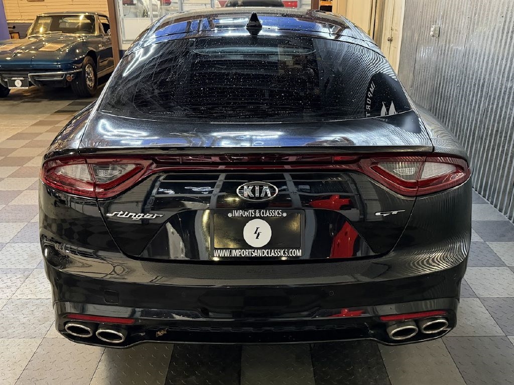 Kia Stinger GT1 2018
