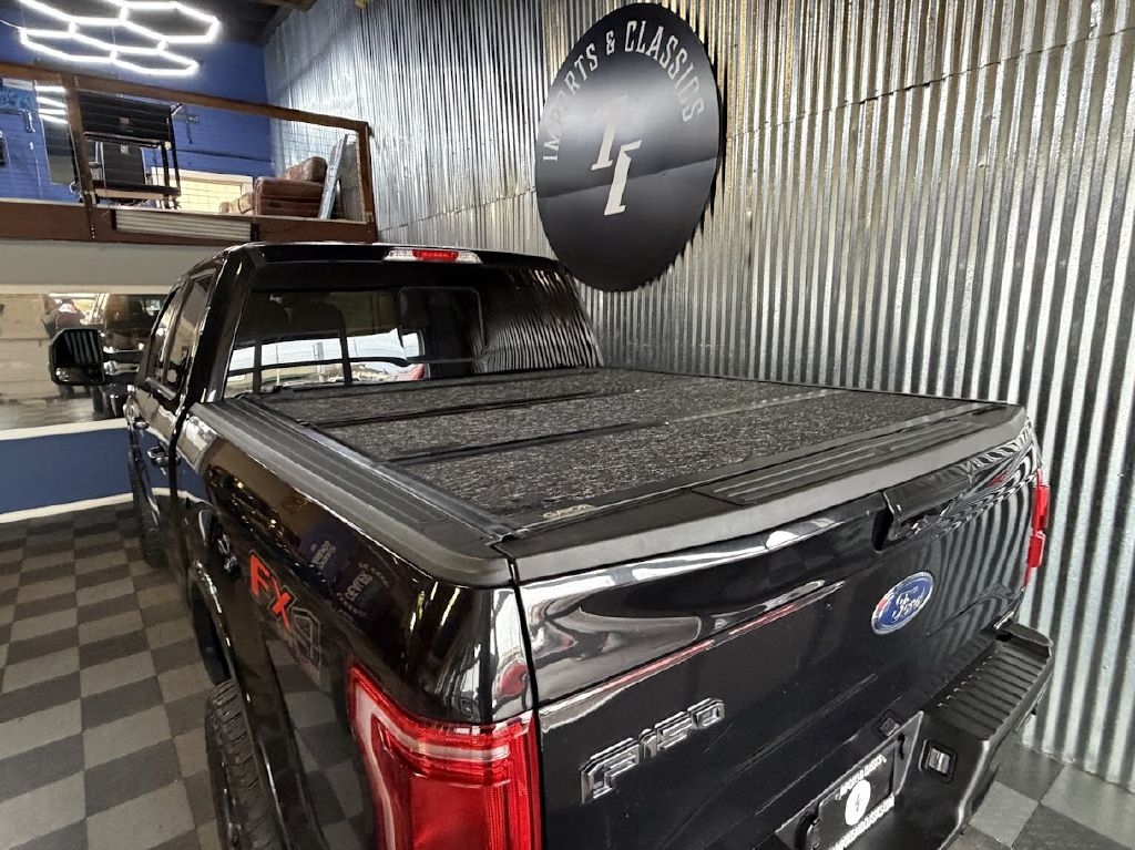 Ford F-150 XL SuperCrew 5.5-ft. Bed 4WD 2015