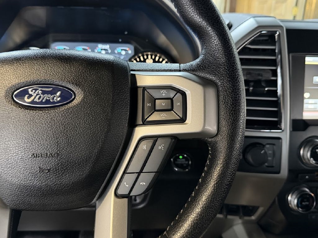 Ford F-150 XL SuperCrew 5.5-ft. Bed 4WD 2015