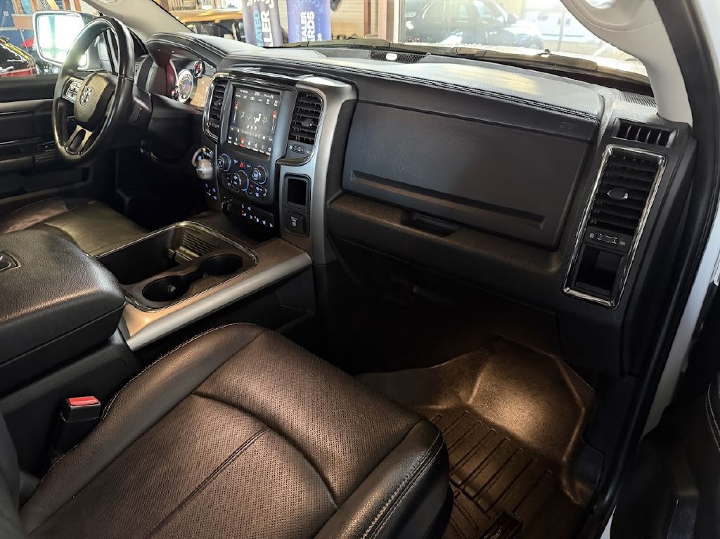 RAM 1500 Sport Crew Cab SWB 4WD 2018