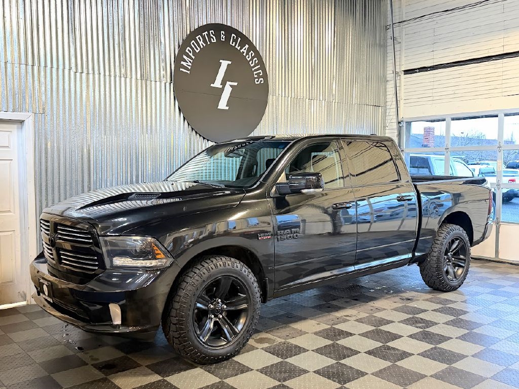 2015 RAM 1500 Sport Crew Cab SWB 4WD