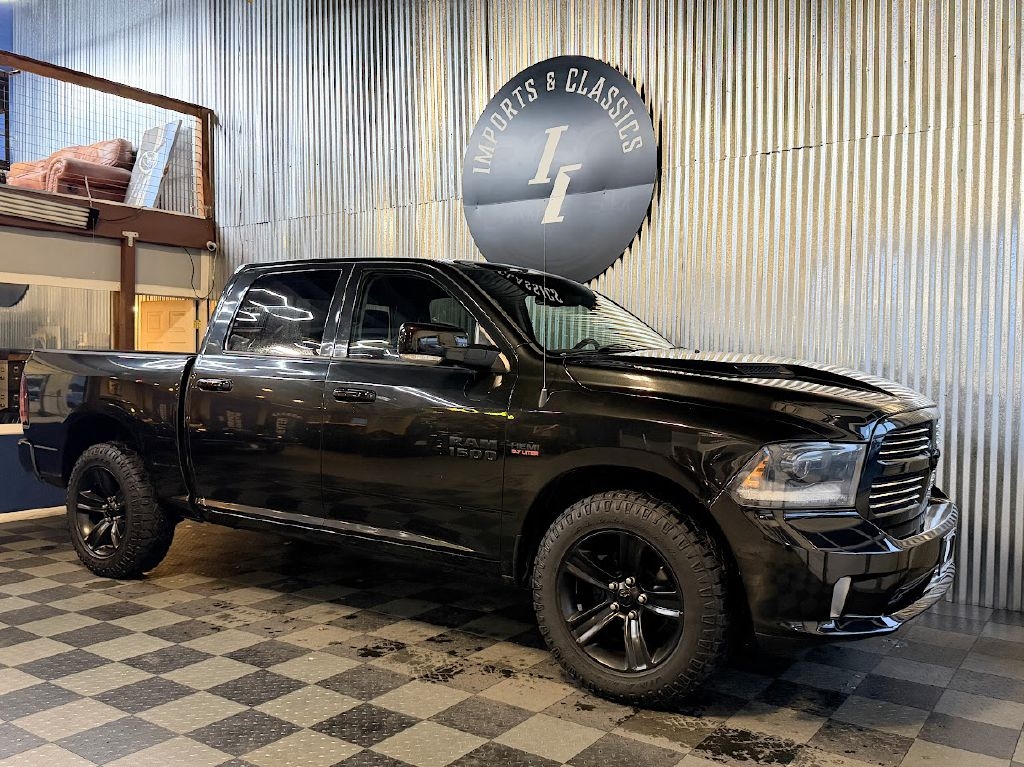 RAM 1500 Sport Crew Cab SWB 4WD 2015