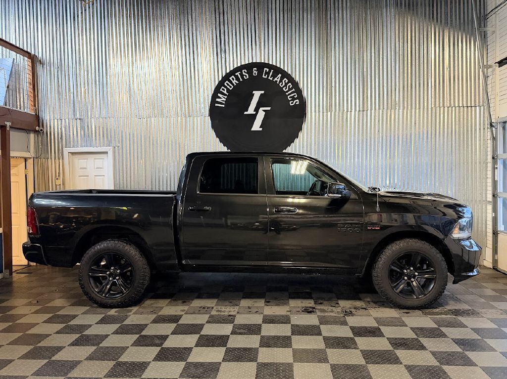 RAM 1500 Sport Crew Cab SWB 4WD 2015