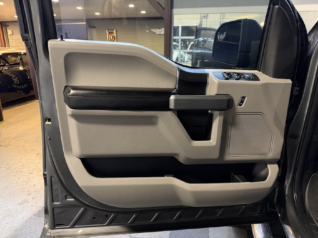 Ford F-150 XLT 4WD SuperCrew 5.5' Box 2017