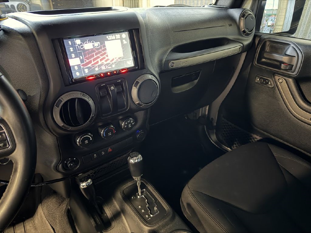 Jeep Wrangler Sport 4WD 2017