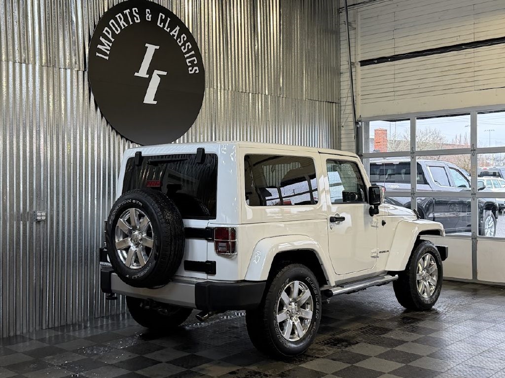 Jeep Wrangler Sahara 4WD 2012