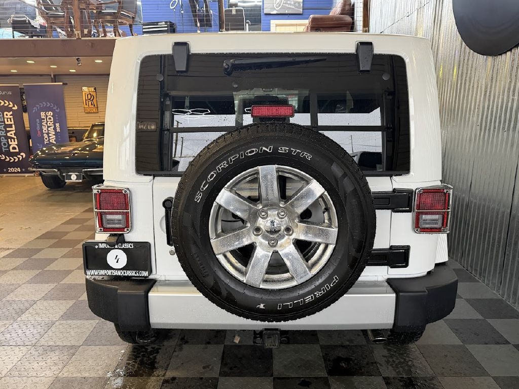 Jeep Wrangler Sahara 4WD 2012