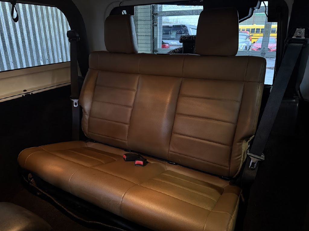 Jeep Wrangler Sahara 4WD 2012