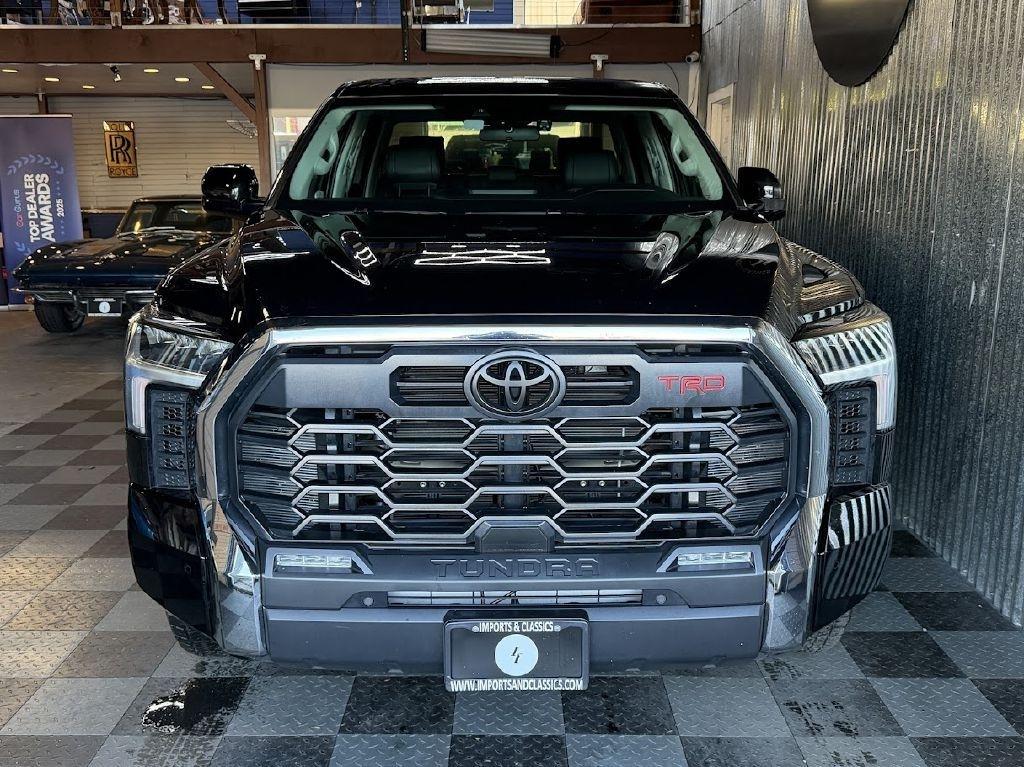 Toyota Tundra SR5 CrewMax 4WD 2024