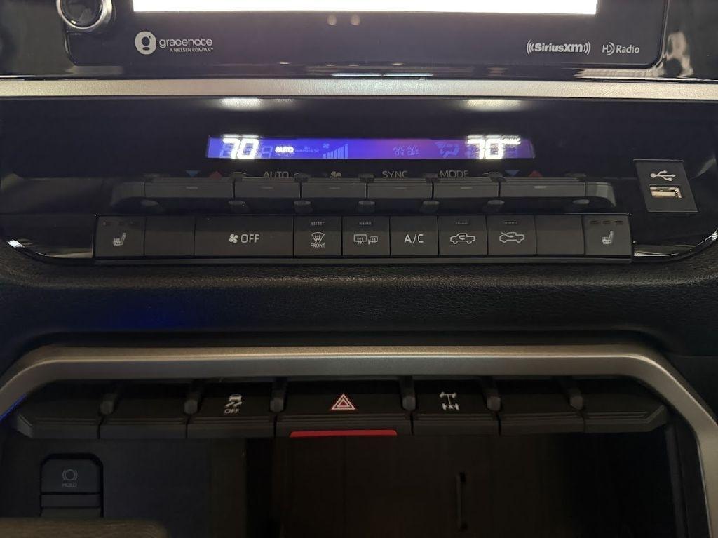 Toyota Tundra SR5 CrewMax 4WD 2024