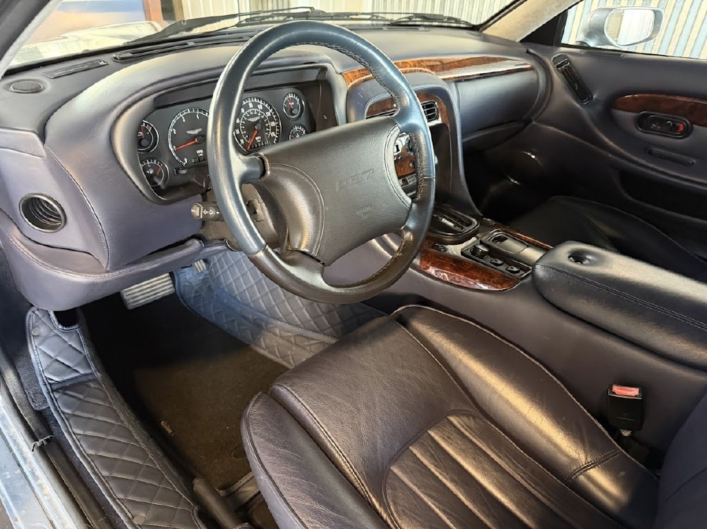 Aston Martin DB7 Volante 1997