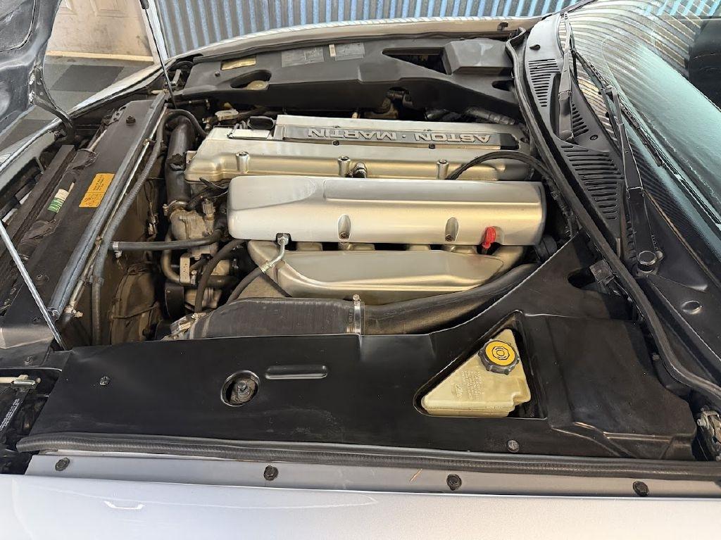 Aston Martin DB7 Volante 1997