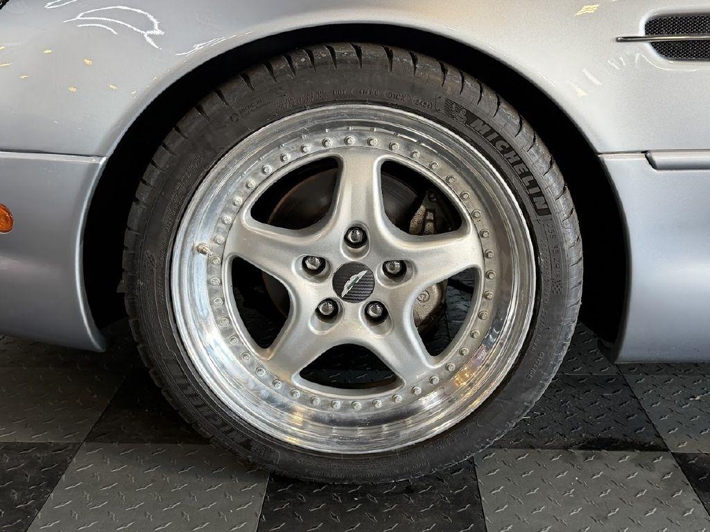 Aston Martin DB7 Volante 1997