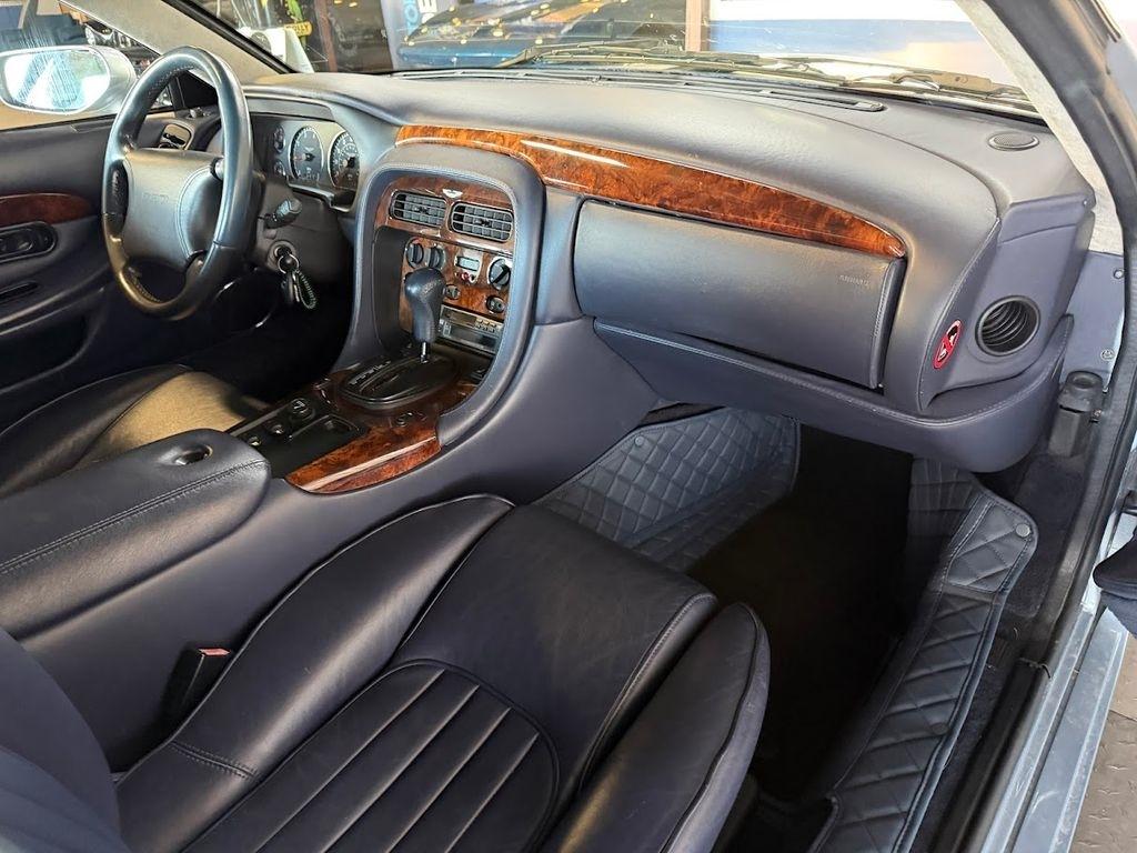 Aston Martin DB7 Volante 1997