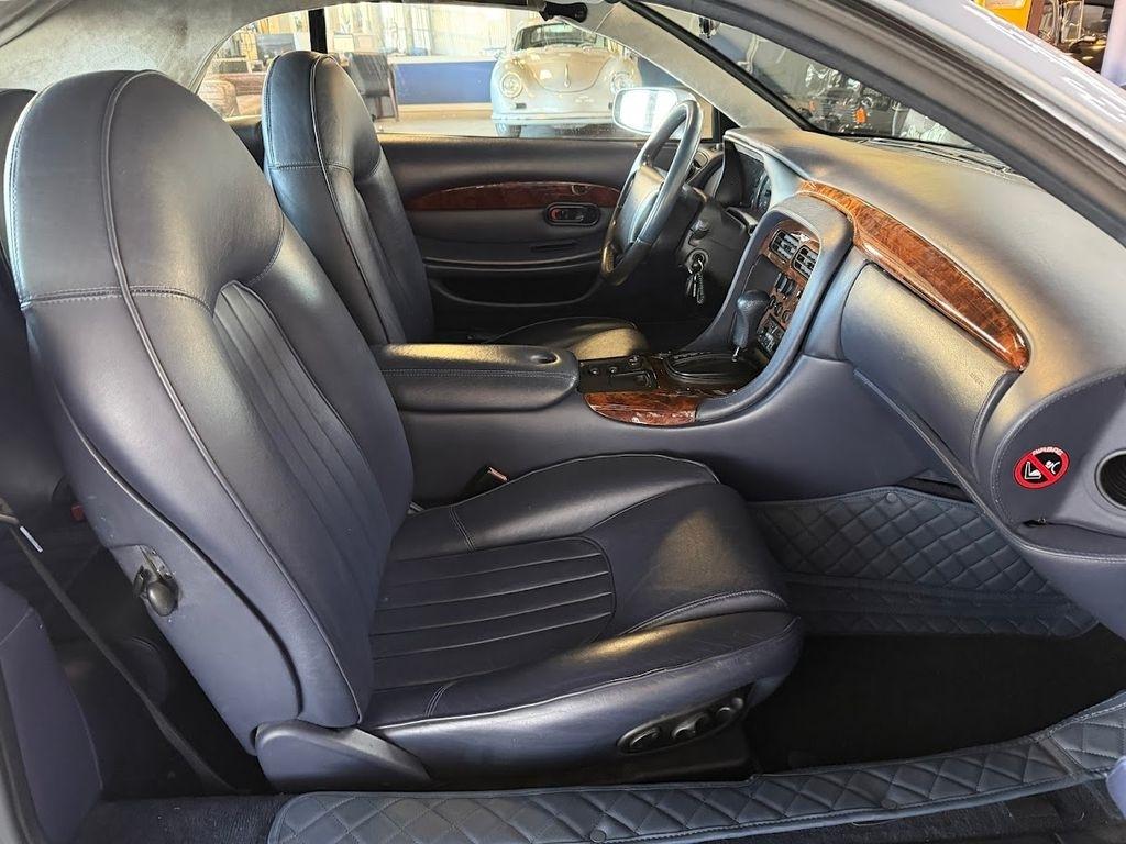 Aston Martin DB7 Volante 1997