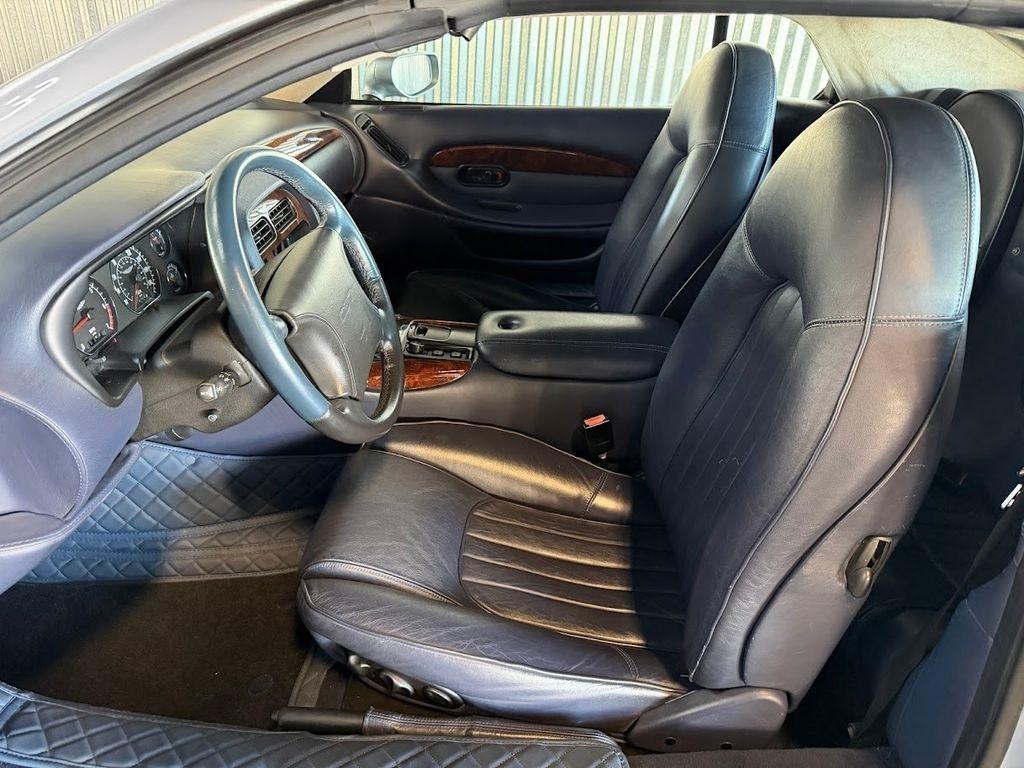 Aston Martin DB7 Volante 1997