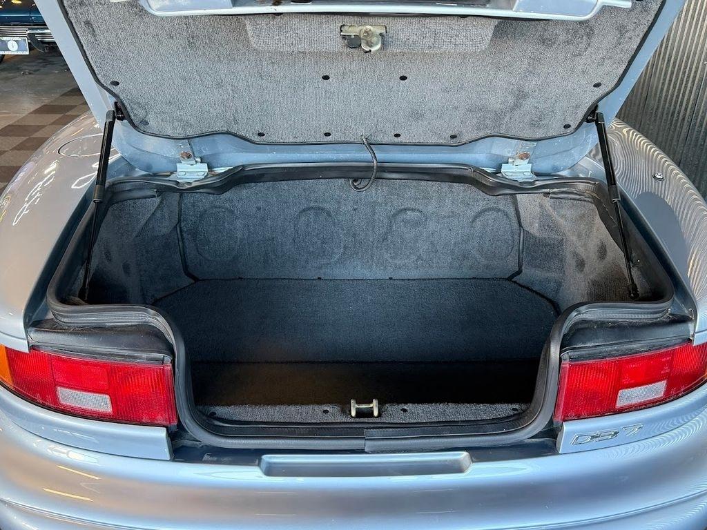 Aston Martin DB7 Volante 1997