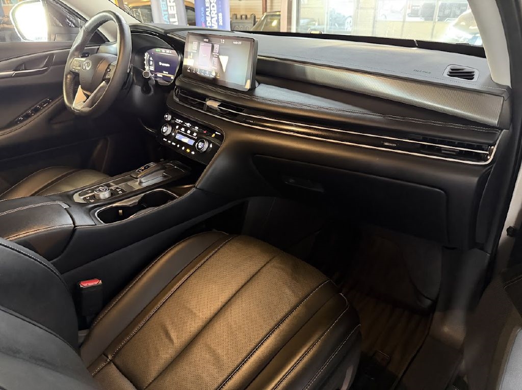 Infiniti QX60 LUXE AWD 2023
