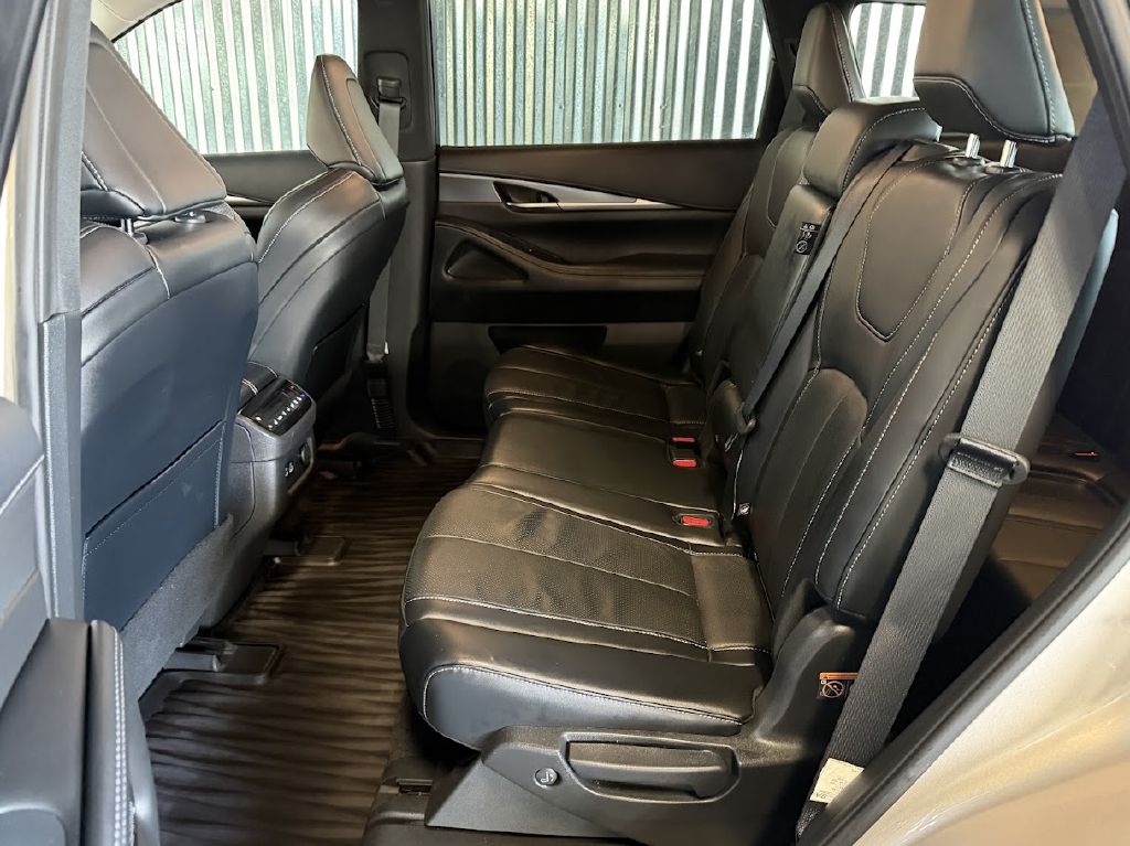 Infiniti QX60 LUXE AWD 2023