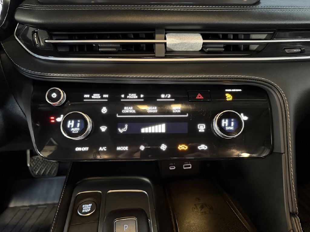 Infiniti QX60 LUXE AWD 2023