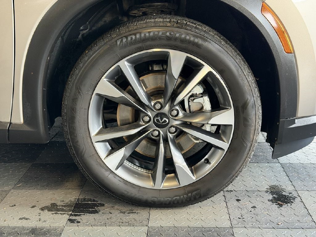 Infiniti QX60 LUXE AWD 2023