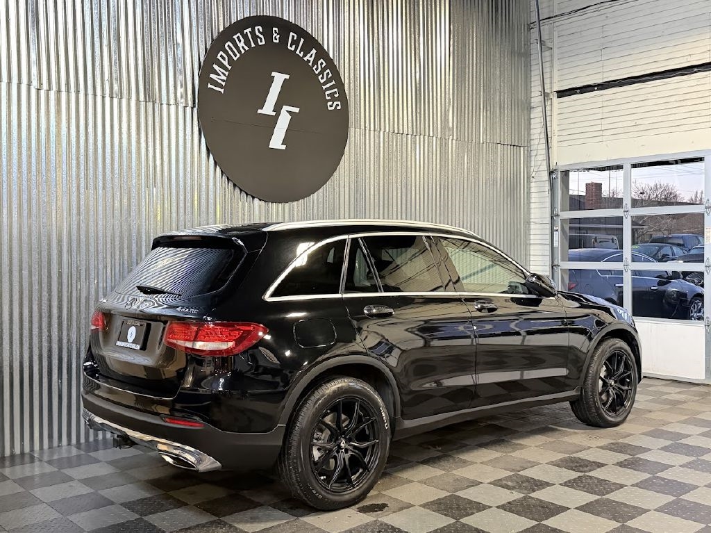 Mercedes-Benz GLC-Class GLC300 4MATIC 2016
