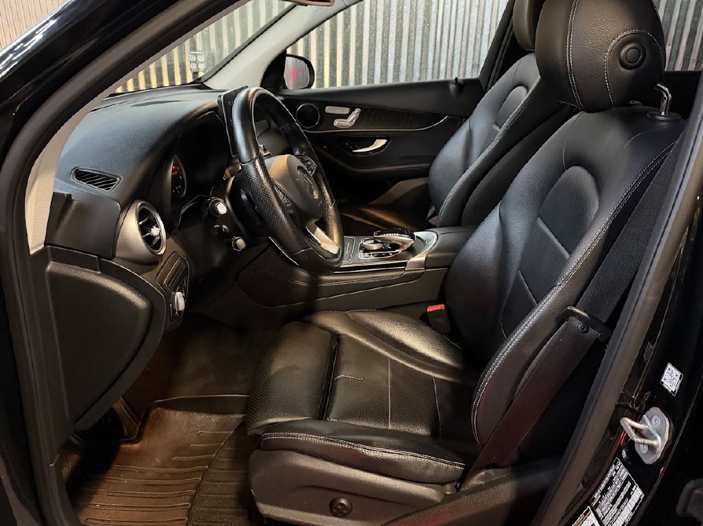 Mercedes-Benz GLC-Class GLC300 4MATIC 2016