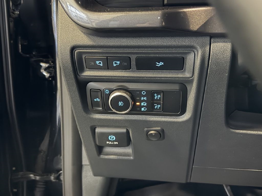 Ford F-150 XLT SuperCrew 6.5-ft Box 4WD 2023