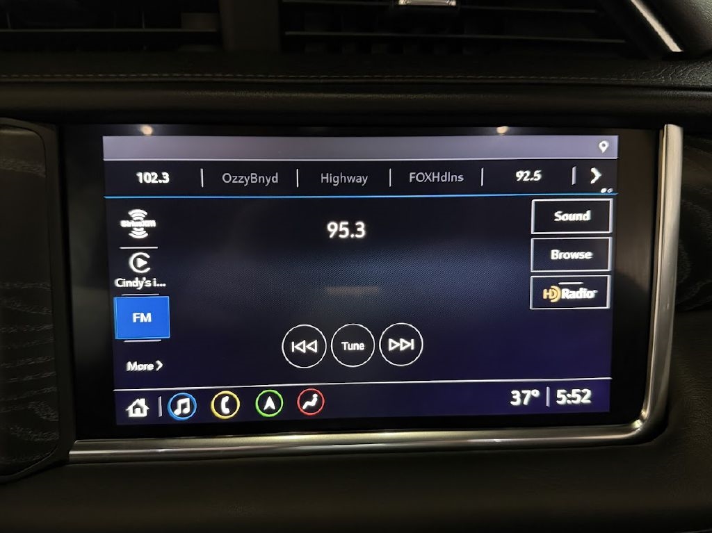 GMC Yukon Denali 4WD 2021