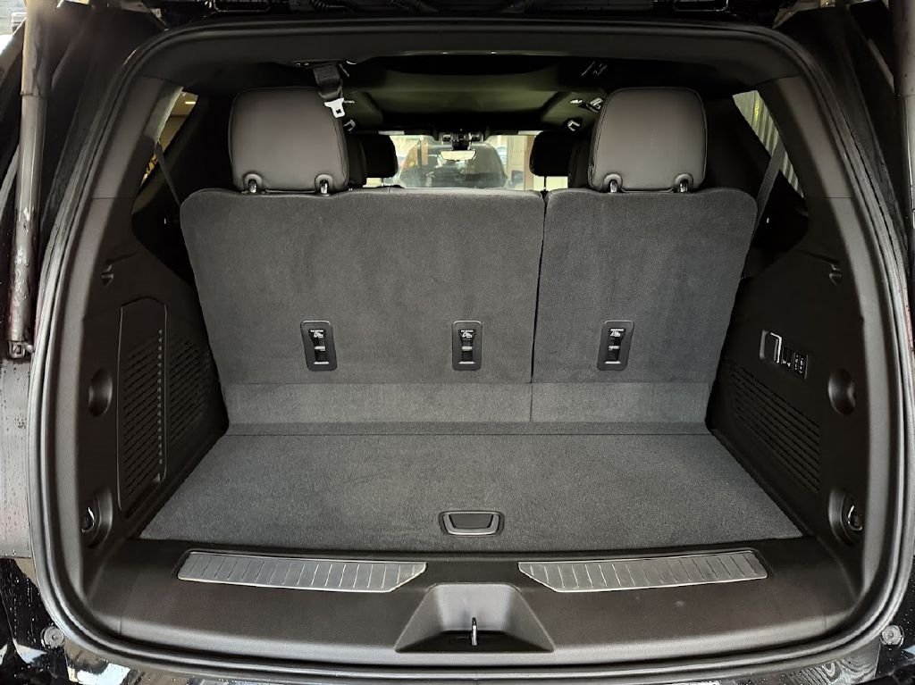 GMC Yukon Denali 4WD 2021