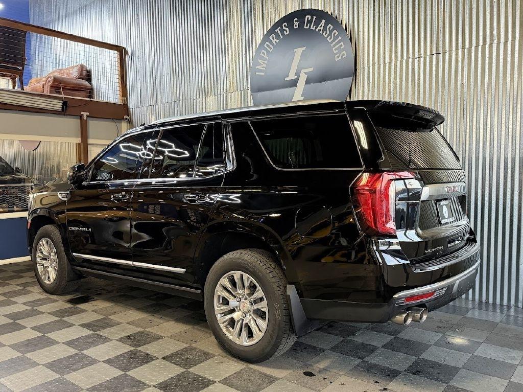 GMC Yukon Denali 4WD 2021