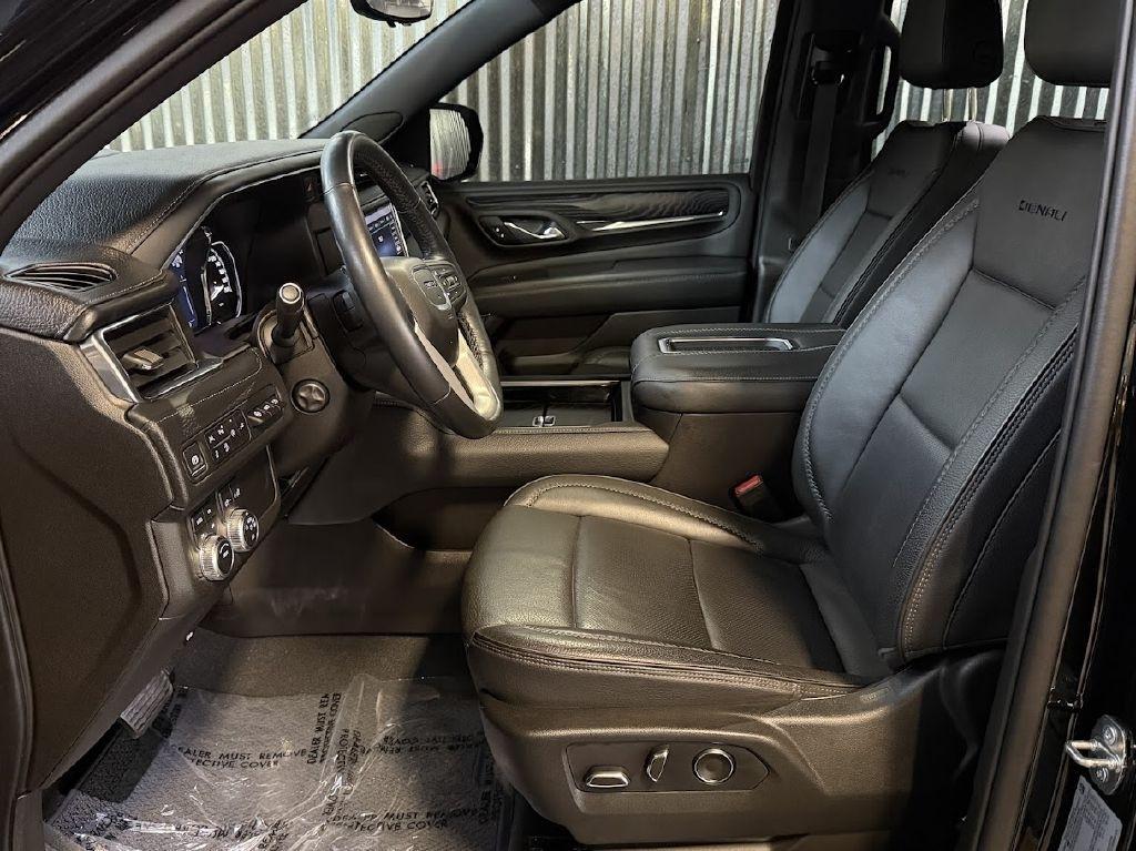 GMC Yukon Denali 4WD 2021