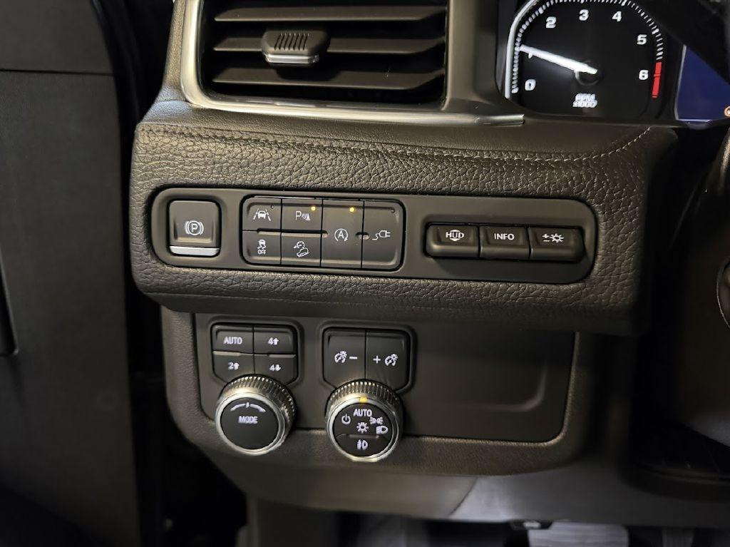 GMC Yukon Denali 4WD 2021