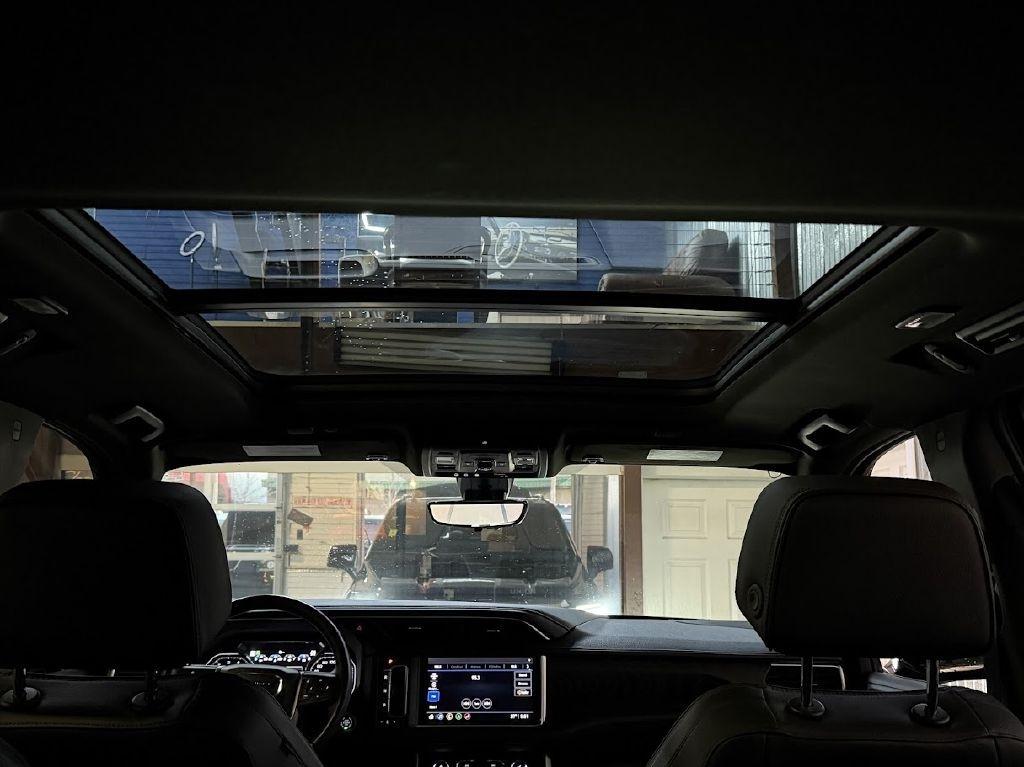 GMC Yukon Denali 4WD 2021