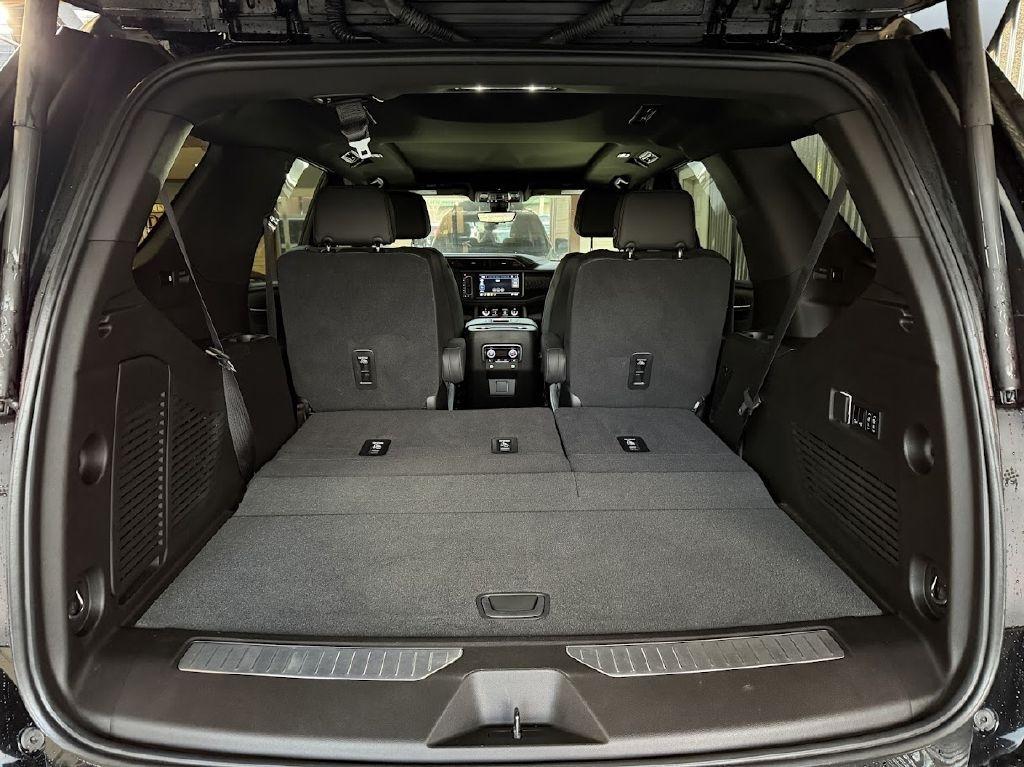 GMC Yukon Denali 4WD 2021