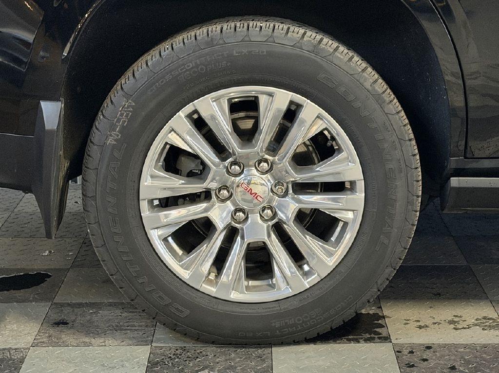 GMC Yukon Denali 4WD 2021