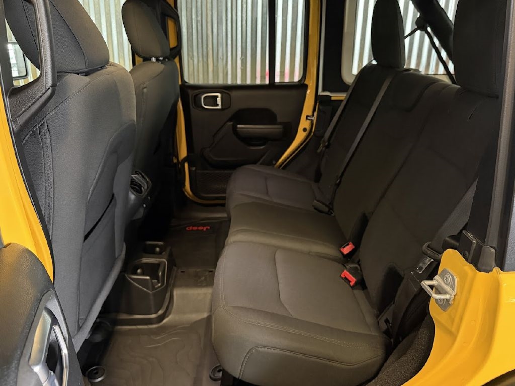 Jeep Wrangler Unlimited Sport 2021