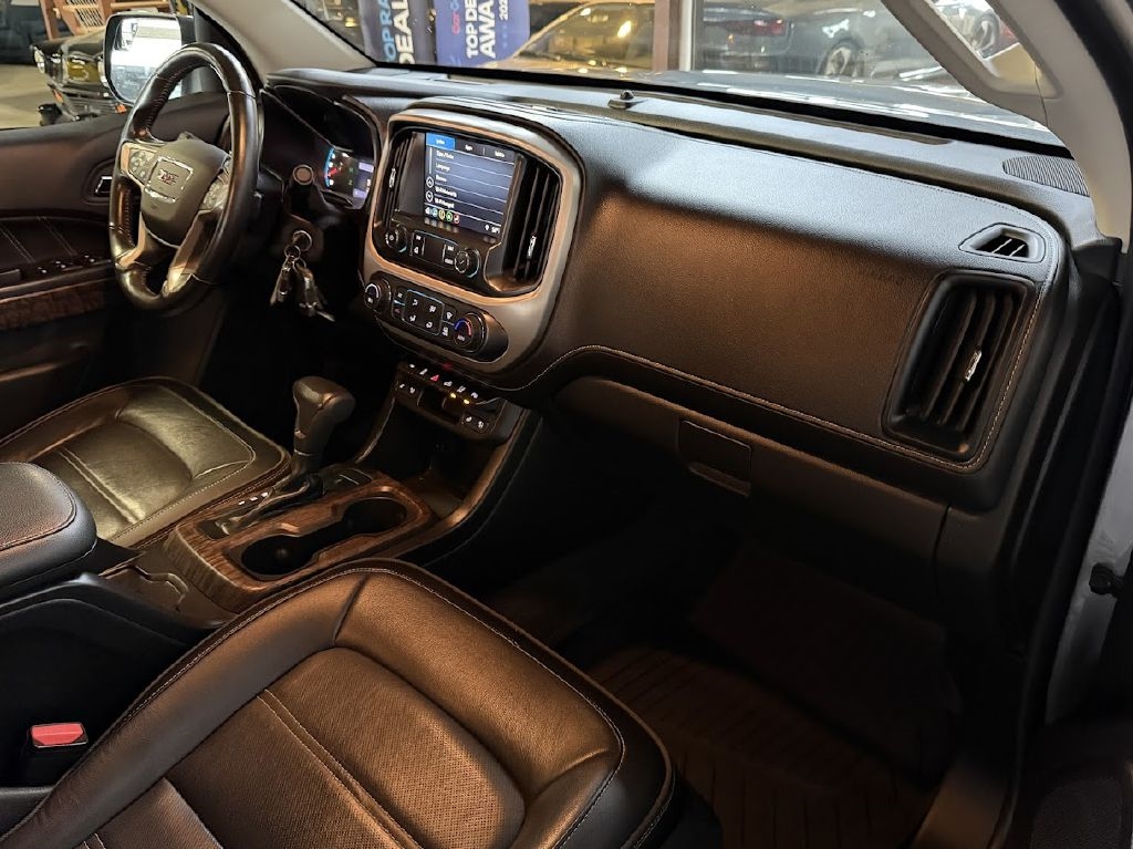 GMC Canyon Denali Crew Cab 4WD 2021