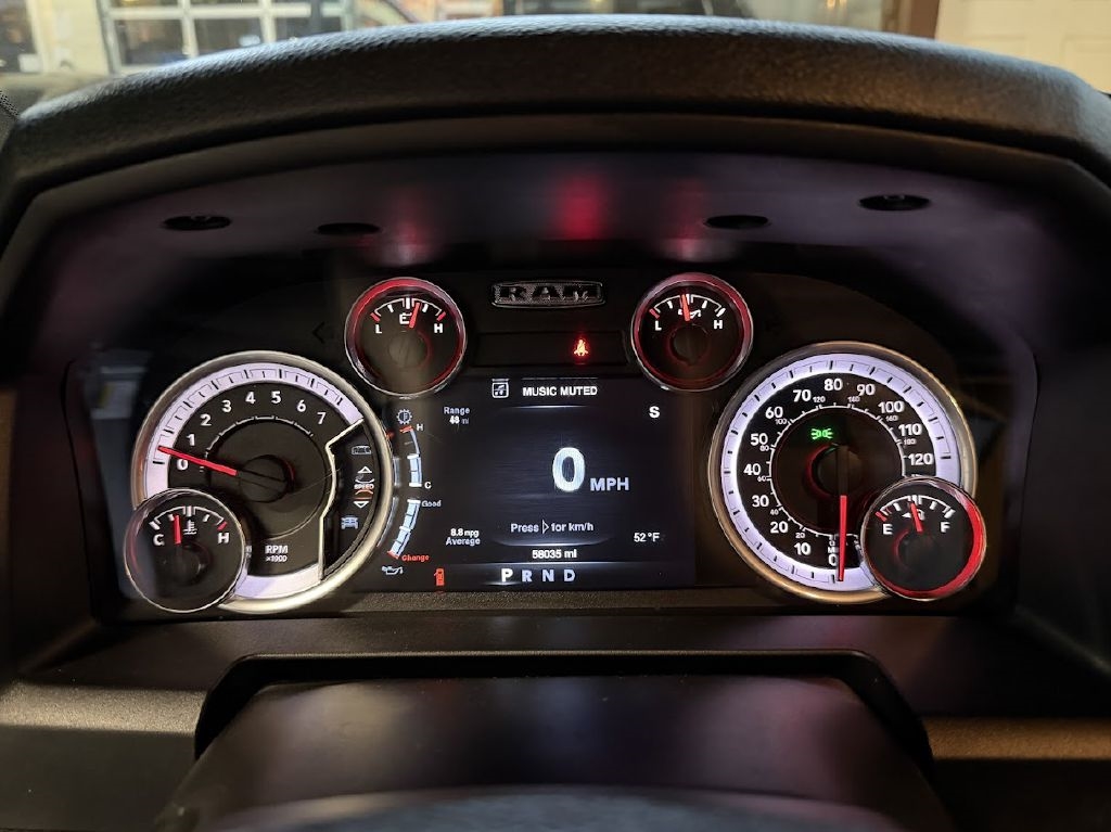 RAM 1500 Classic Tradesman Crew Cab SWB 4WD 2021