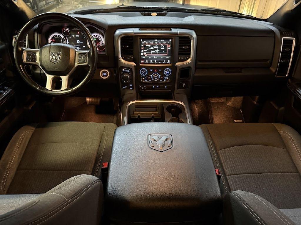 RAM 1500 Classic Tradesman Crew Cab SWB 4WD 2021