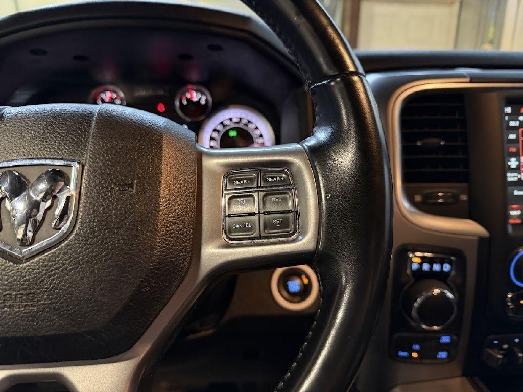 RAM 1500 Classic Tradesman Crew Cab SWB 4WD 2021