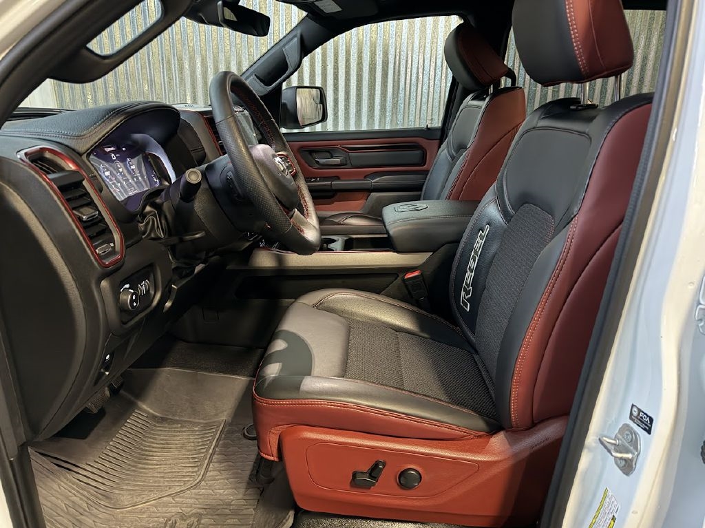 RAM 1500 Rebel Crew Cab SB 4WD 2025