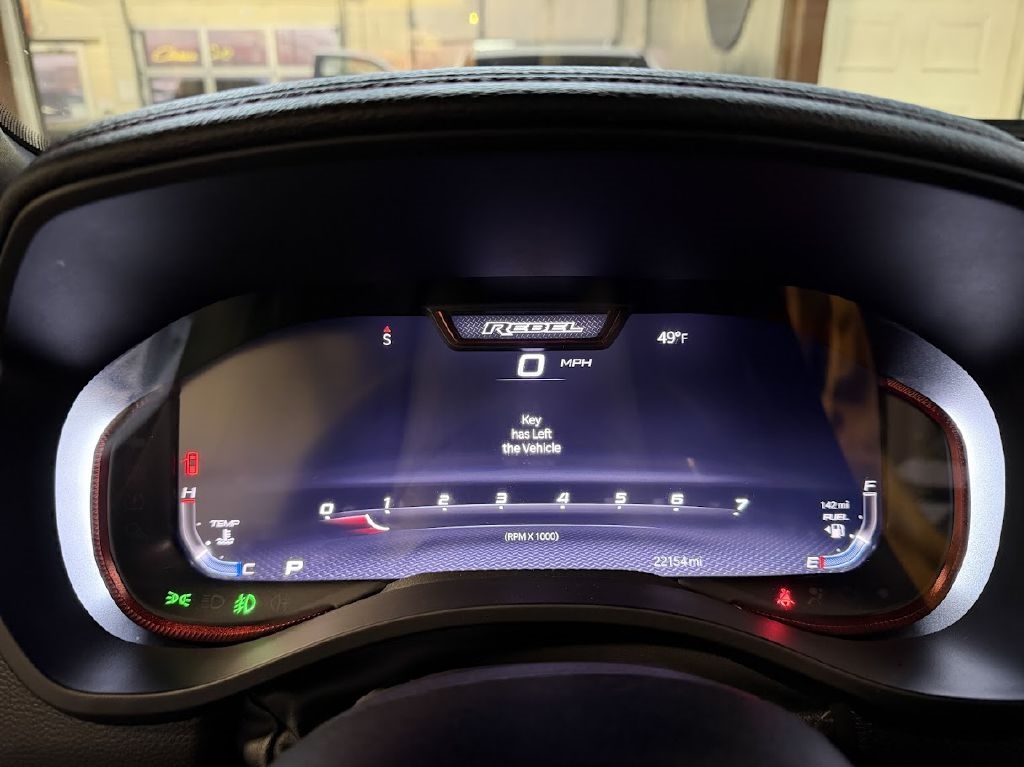 RAM 1500 Rebel Crew Cab SB 4WD 2025