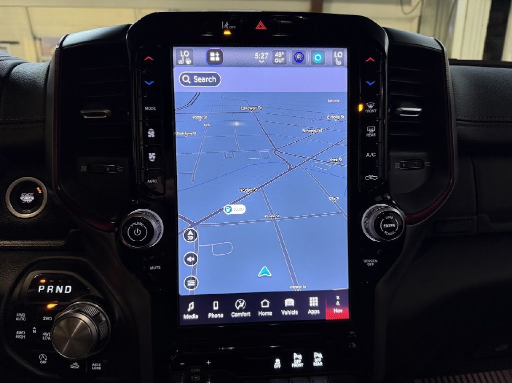 RAM 1500 Rebel Crew Cab SB 4WD 2025