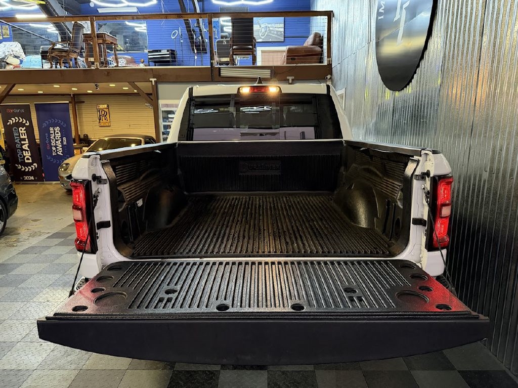 RAM 1500 Rebel Crew Cab SB 4WD 2025