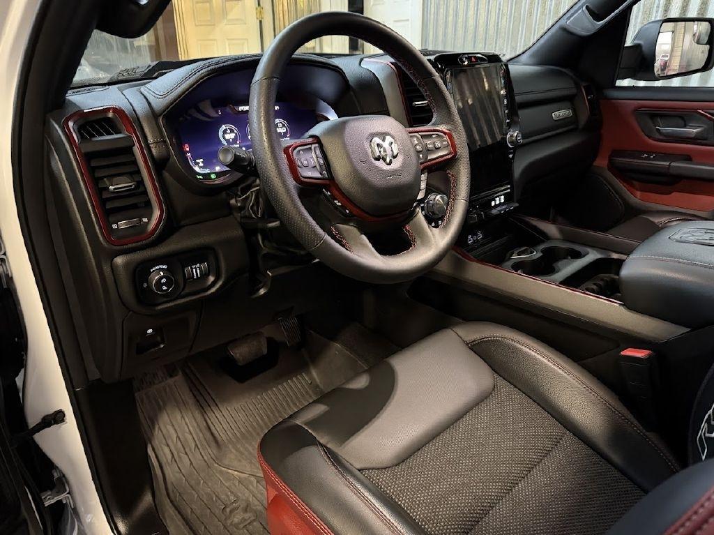 RAM 1500 Rebel Crew Cab SB 4WD 2025