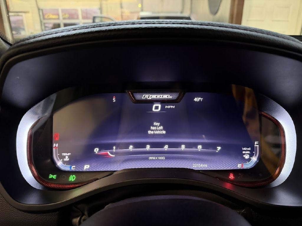 RAM 1500 Rebel Crew Cab SB 4WD 2025