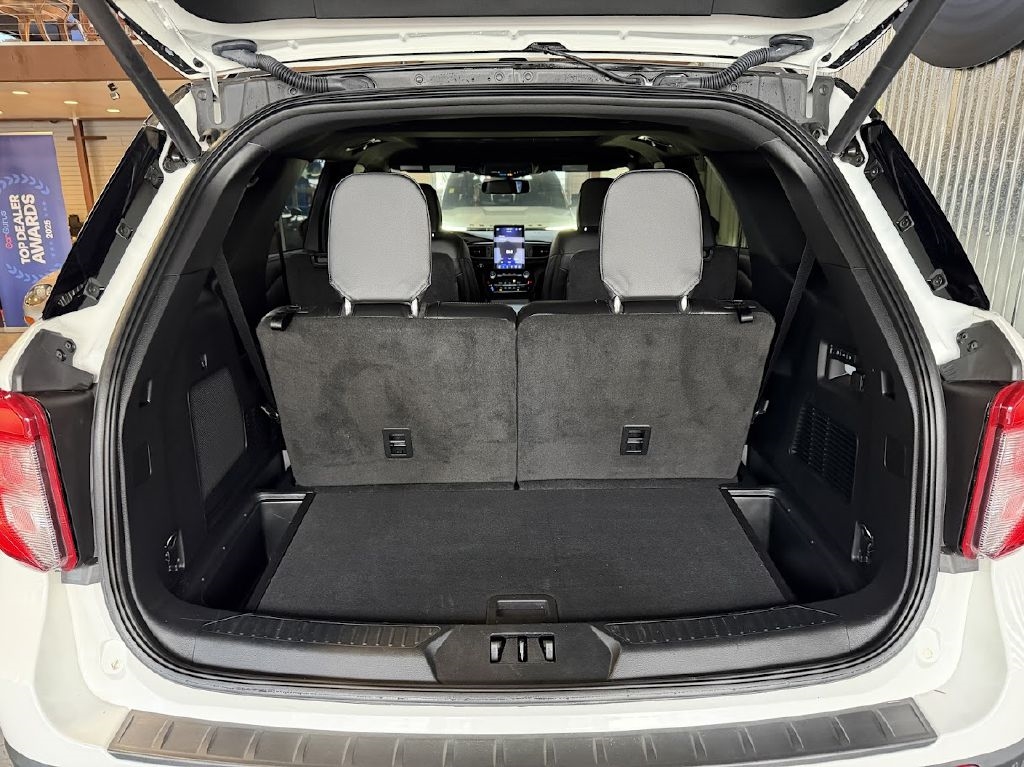 Ford Explorer ST AWD 2023