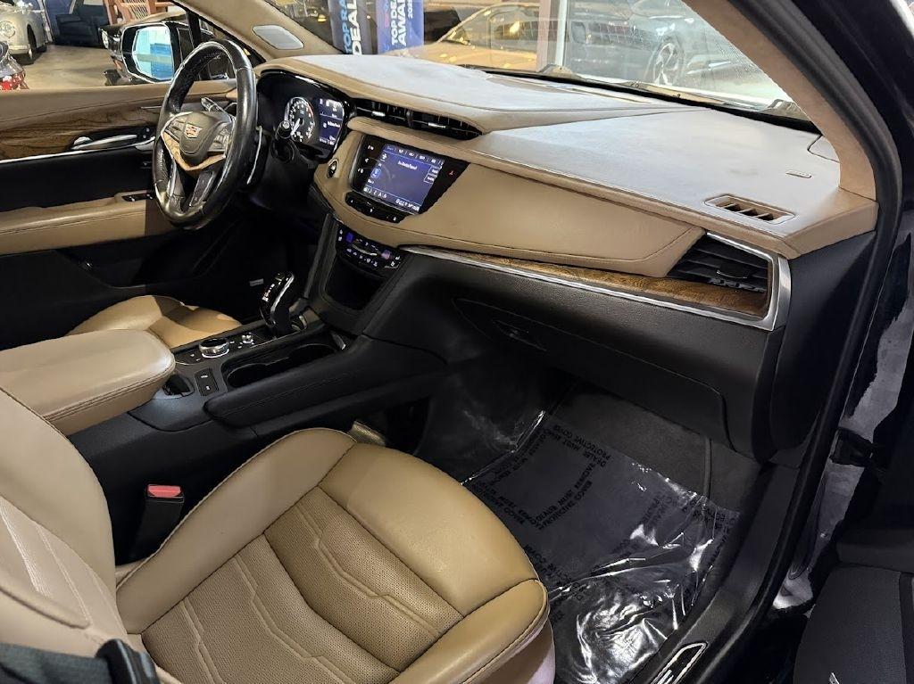 Cadillac XT5 Sport AWD 2021