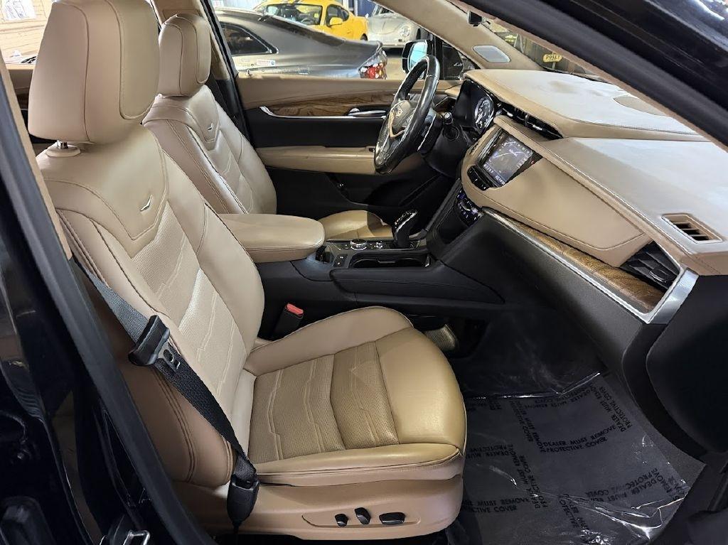 Cadillac XT5 Sport AWD 2021